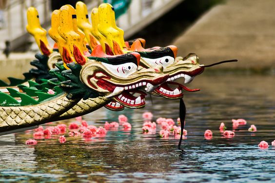 Dragon boating and the origins of Chemo Savvy – Chemo Savvy